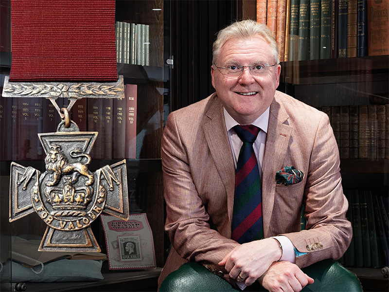 Mark Smith Antiques Roadshow expert promotional image