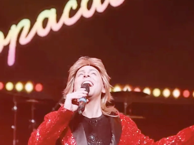 One Voice: A Tribute to Barry Manilow at the Everyman Theatre