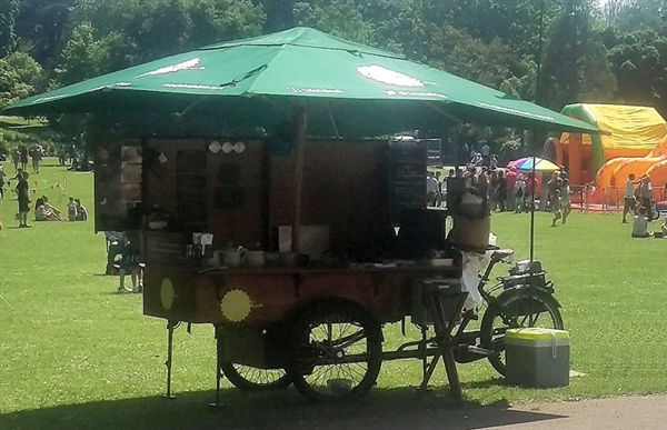 Falafeleat is the perfect pop-up restaurant for any occasion in Gloucestershire