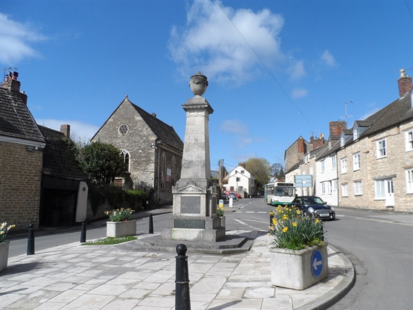 War Memorial at Wotton-under Edge (credit Bikeboy)