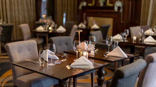 Herberts Restaurant at DoubleTree by Hilton Cheltenham-Cotswolds