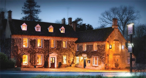 The Inn at Fossebridge between Northleach and Cirencester