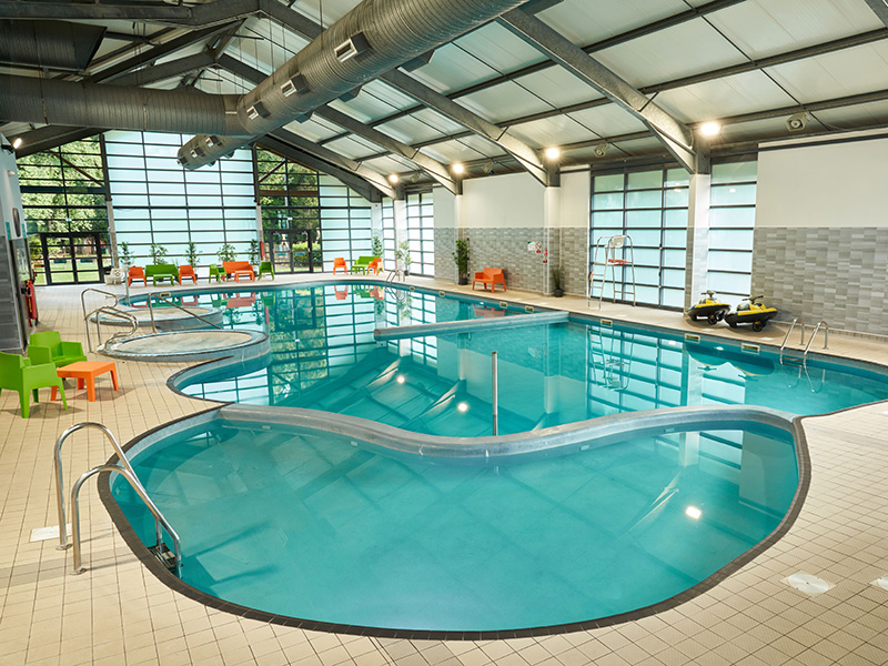 Swimming pool at Whitemead Forest Park