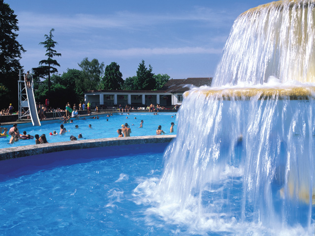 Sandford Lido swimming pool in Cheltenham